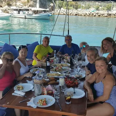 Botel Seher 1 *